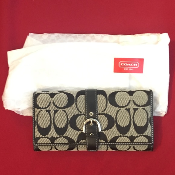 Coach Handbags - Foldable Coach Wallet Black And White NWOT